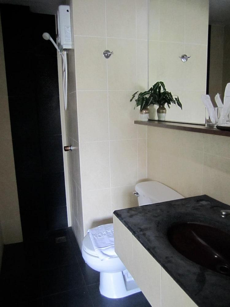Rome Place Hotel Phuket Exterior foto