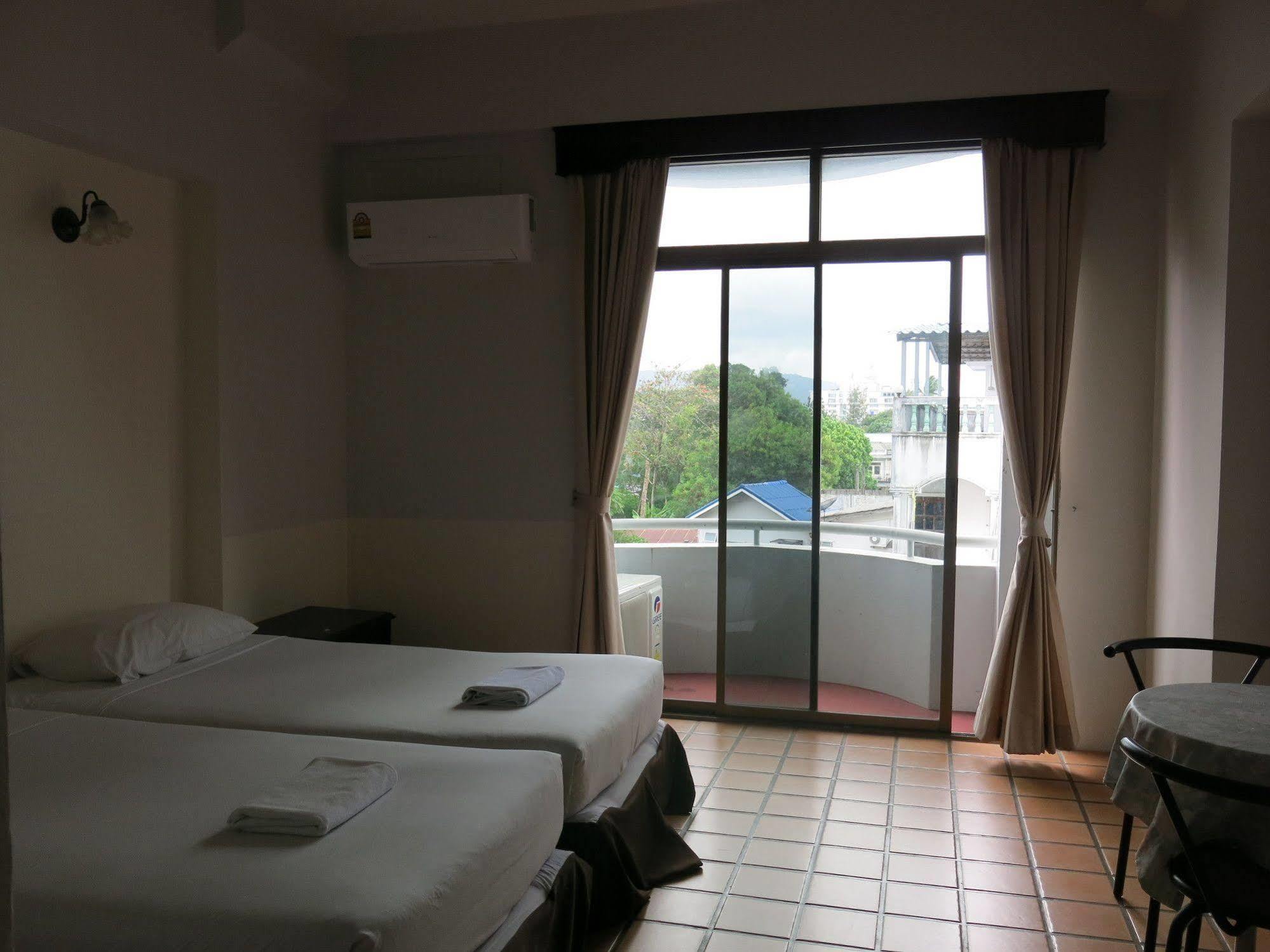 Rome Place Hotel Phuket Exterior foto