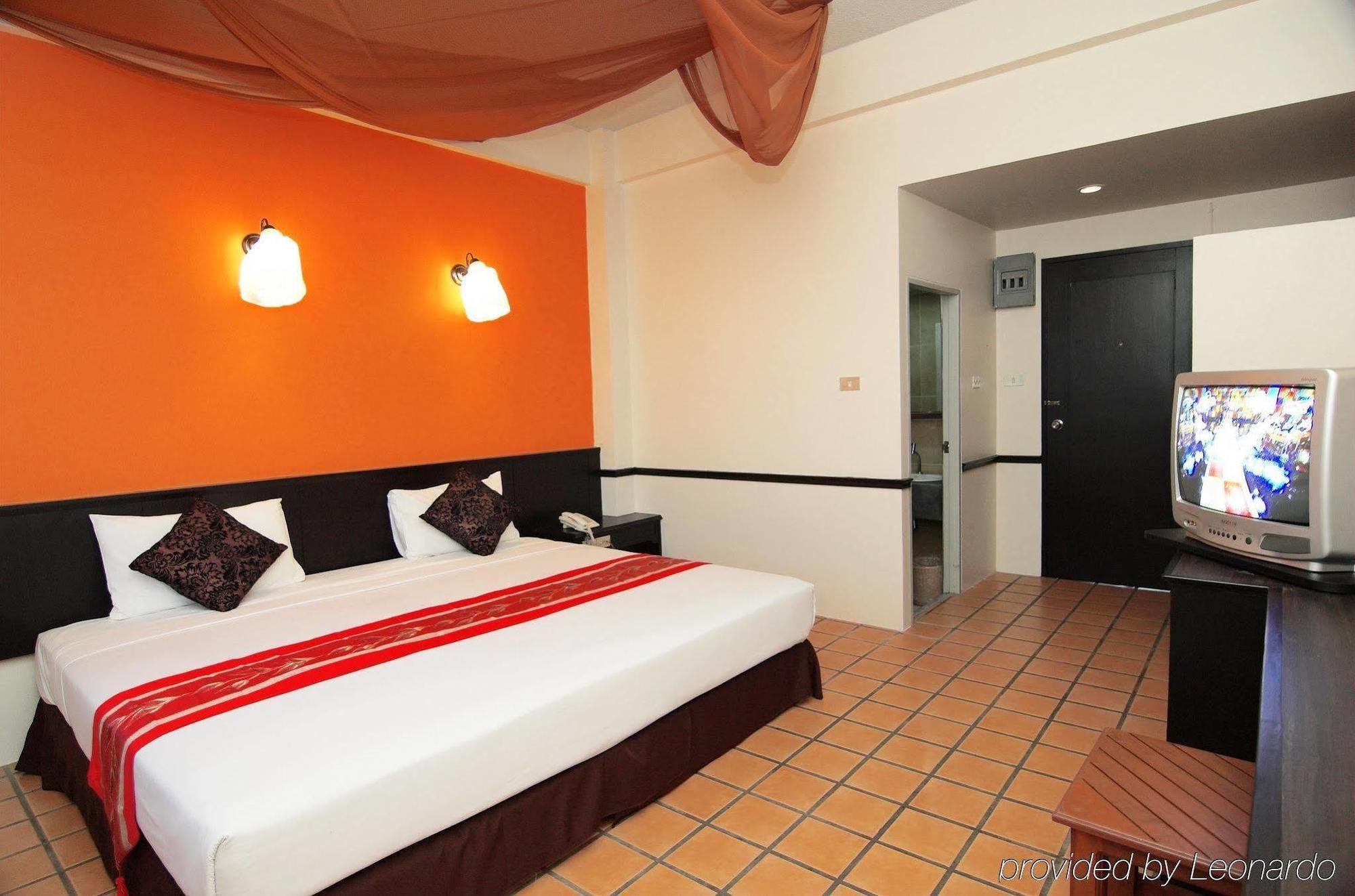Rome Place Hotel Phuket Exterior foto