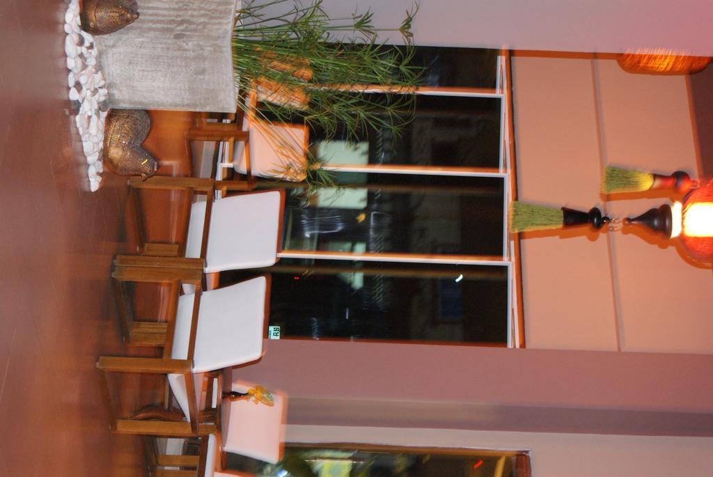 Rome Place Hotel Phuket Exterior foto