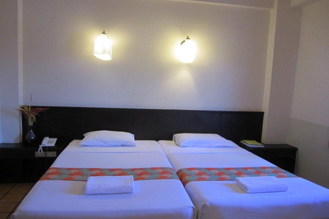 Rome Place Hotel Phuket Exterior foto