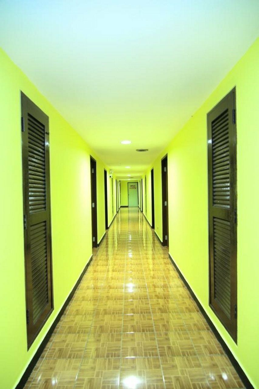 Rome Place Hotel Phuket Exterior foto