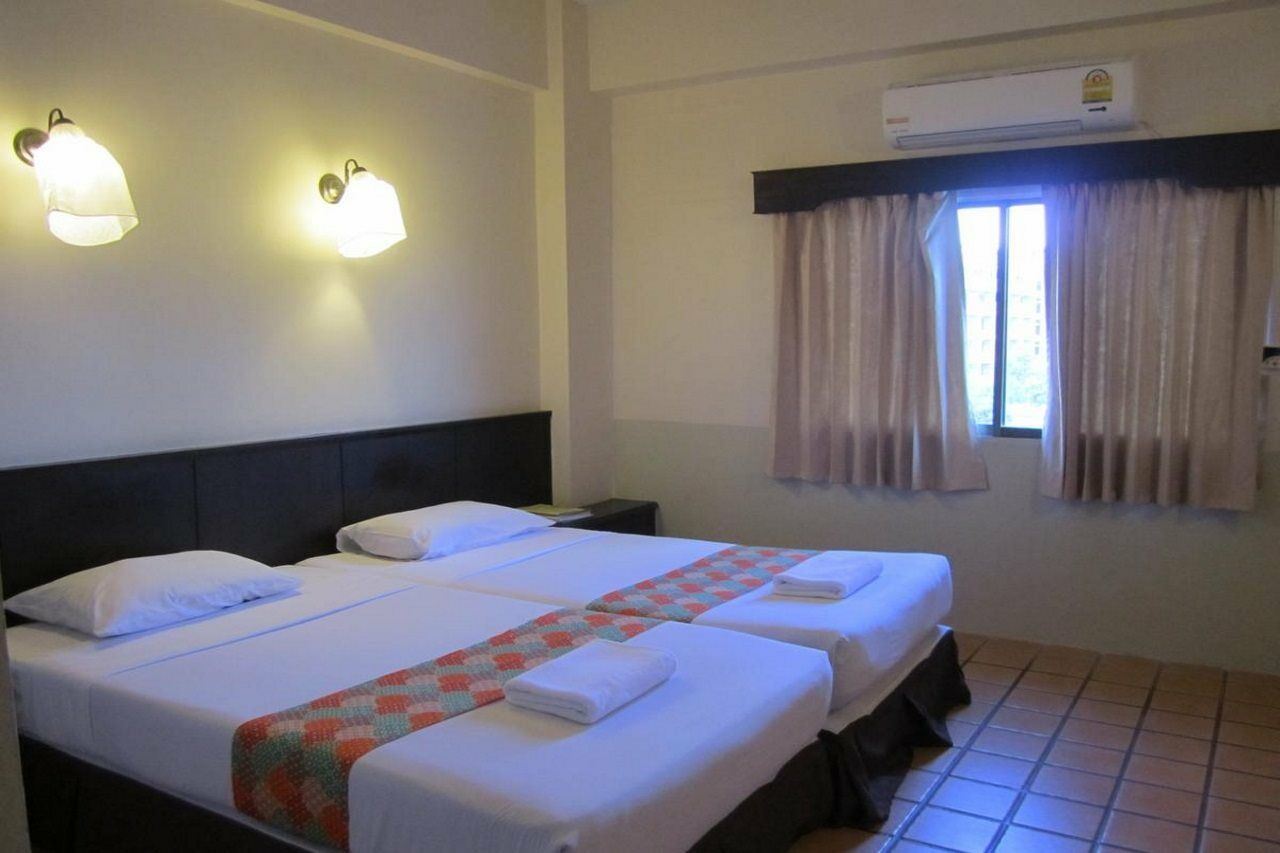 Rome Place Hotel Phuket Exterior foto